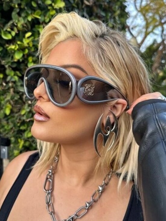 Loewe LW40108I O5X Sunglasses Metallic Grey Shield Frame, Green Lenses main image 6